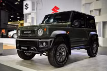 Suzuki Jimny hơn 1,2 tỷ đồng, khách Thái Lan phải bốc thăm mua xe