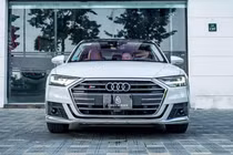 Cận cảnh Audi S8 2021 "siêu lướt", bán gần 10 tỷ tại Việt Nam