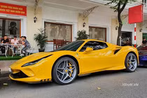 Ferrari F8, 812 Superfast và Mclaren 720S "khoe dáng" tại Sài Gòn