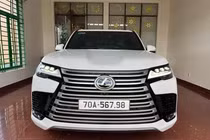 Lexus LX600 cũ của đại gia miền Tây bán đắt hơn xe "đập hộp"