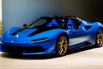 Siêu xe Ferrari J50 được rao bán với giá gần 162 tỷ đồng