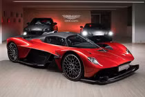 Ngắm siêu phẩm Aston Martin Valkyrie màu Supernova Red tuyệt đẹp