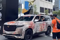 "Soi" Cadillac Escalade phong cách chiến binh Samurai tại Việt Nam