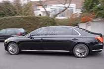 Xế sang Mercedes S600 Maybach sắp có đối thủ từ Genesis 