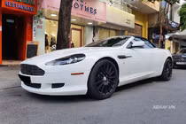 Aston Martin DB9 Volante của ông chủ Trung Nguyên tại Sài Gòn