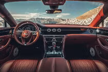 Choáng về độ tỉ mỉ từ 350 miếng da "thửa" trên Bentley Flying Spur