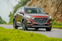 Hyundai Tucson bất ngờ được đại lý giảm tới 70 triệu tại Việt Nam 