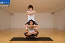 Những bài tập Yoga có một không hai thế giới