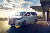 “Chuyên cơ mặt đất" Toyota Alphard 2018 lộ diện 