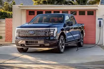 Ford F-150 Lightning 2022 “cháy hàng”, khách mua phải chờ bản 2023