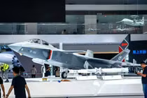 Máy bay chiến đấu J-20S, “quân bài chiến lược” mới của Trung Quốc