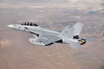 Chiến đấu cơ tác chiến điện tử EA-18G Growler mạnh ra sao ?