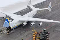 Vận tải cơ An-225 Ukraine chở 4 xe tăng T-72A đi đâu?