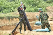 Chiêm ngưỡng Pháo binh Việt Nam khai hỏa súng cối M1943, "khạc lửa" RPG-7 