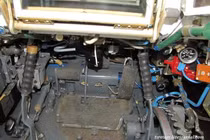 Cabin lái xe tăng T-72B3 Việt Nam sử dụng: Không thể chật chội hơn! 