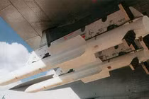 Su-30MK2 Việt Nam chính thức có tên lửa tối tân RVV-AE