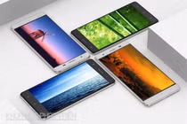 Smartphone 2 mặt kính, ram 3GB, giá gần 3 triệu đồng