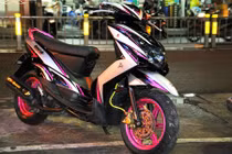 Xem Yamaha Mio phối màu hồng cực xì tin, cá tính