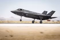 Mỹ trấn an đồng minh sau tin đồn “công tắc ẩn” trên F-35