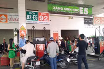 Giá xăng giảm 708 đồng/lít, giảm mạnh nhất từ đầu năm