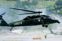 Tại sao Trung Quốc có trực thăng Black Hawk của Mỹ? 