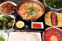 Cách làm lẩu riêu cua bắp bò sườn sụn ngon nhất tại nhà