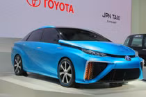 Xe Toyota chạy không cần xăng vừa ra mắt gây sốt