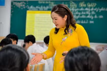 Cô giáo Lịch sử biến số liệu trở nên lôi cuốn