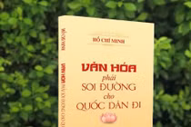 Xuất bản sách 'Văn hóa phải soi đường cho quốc dân đi'