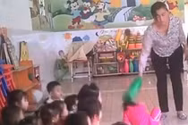 Bao giờ hết bất lực nhìn trẻ mầm non bị bạo hành?