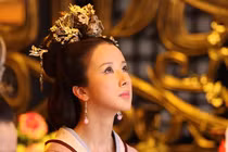 Nữ nhân khiến Hoàng đế cự tuyệt toàn bộ mỹ nhân là ai ?