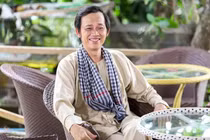 Nghệ sĩ Hoài Linh “ngâm” 14 tỷ tiền cứu trợ và loạt lùm xùm từ thiện