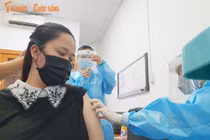 Hơn 500 thai phụ trên 13 tuần ở Hà Nội được tiêm Pfizer