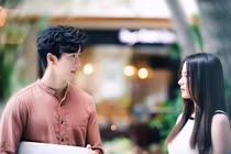 Tình cũ của chồng xuất hiện giữa đám cưới, cô dâu cao tay khiến ả tái mặt 