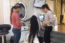 Cô dâu 9x sở hữu mái tóc dài hiếm có tới tận đầu gối
