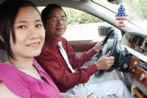Mối tình 19 tuổi của đại gia già Lê Ân