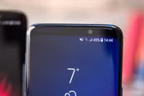 Galaxy S10 sẽ bỏ máy quét mống mắt