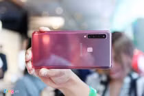 Giá bán smartphone đời cũ cao ngất ngưởng tại Việt Nam