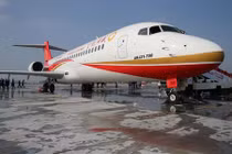 Máy bay tự sản xuất của TQ có chuyến bay thương mại đầu tiên