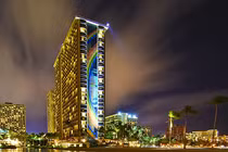 Toàn cảnh “khủng” Tập đoàn Hilton của tỷ phú Chính Chu