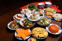 Người bệnh gút nên hạn chế tuyệt đối thực phẩm nào trong ngày Tết?
