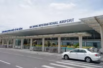 Đà Nẵng cách ly 80 người trên chuyến bay từ Hàn Quốc về, theo dõi 3 ca nghi nhiễm