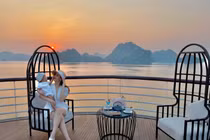 Xả kho loạt ảnh du lịch, Phanh Lee hiếm hoi hé lộ diện mạo nhóc tỳ