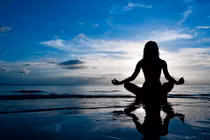 Lợi ích vô kể của yoga với sức khỏe phái đẹp