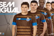 Trang phục bóng đá xấu xí nhất mùa giải 2015 - 2016