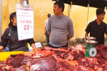 "Cháy hàng" thịt trâu chọi thua trận giá 700.000 đồng/kg