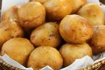 Video: Mẹo làm bánh rán mặn tuyệt ngon ngày lạnh