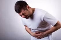Chủ quan với dấu hiệu đau bụng, 32 tuổi đã bị ung thư giai đoạn cuối