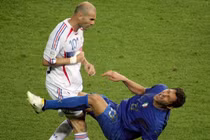 Zidane đứng đầu những cầu thủ xấu chơi nhất lịch sử World Cup