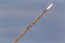 Tên lửa S-300V4 hành quân tới Crimea, Ukraine coi chừng